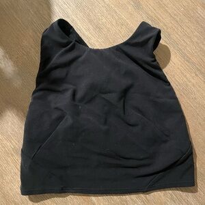 Lululemon black top
